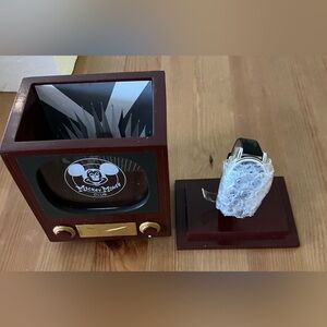 NEW Disney Mickey Mouse Club Watch with Vintage Style TV Display Case